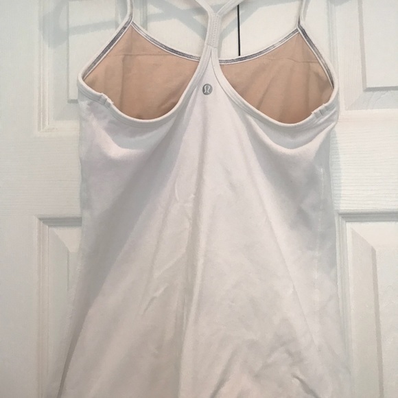 Barely worn Lululemon Power Y workout tank - Picture 3 of 3